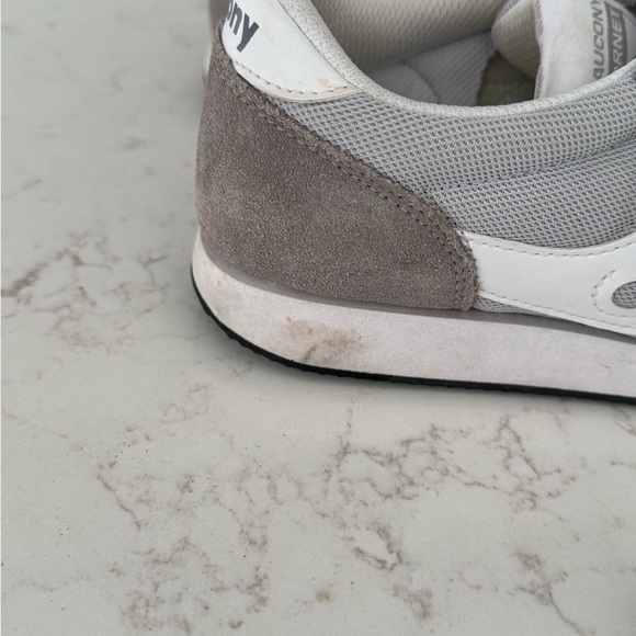 Saucony Classic Gray and White Running Shoes - Picture 6 of 9